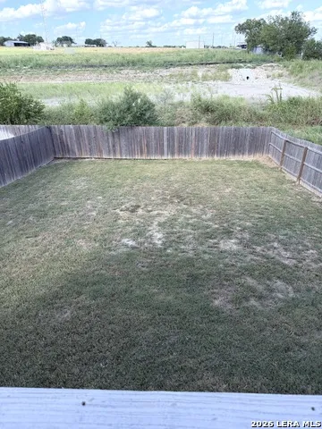 140 Payton Marion, TX 78124