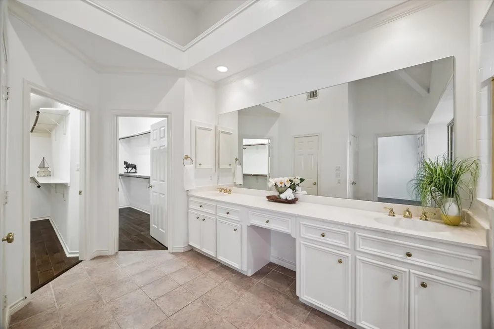 1917 Woodbury Street Houston, TX 77030