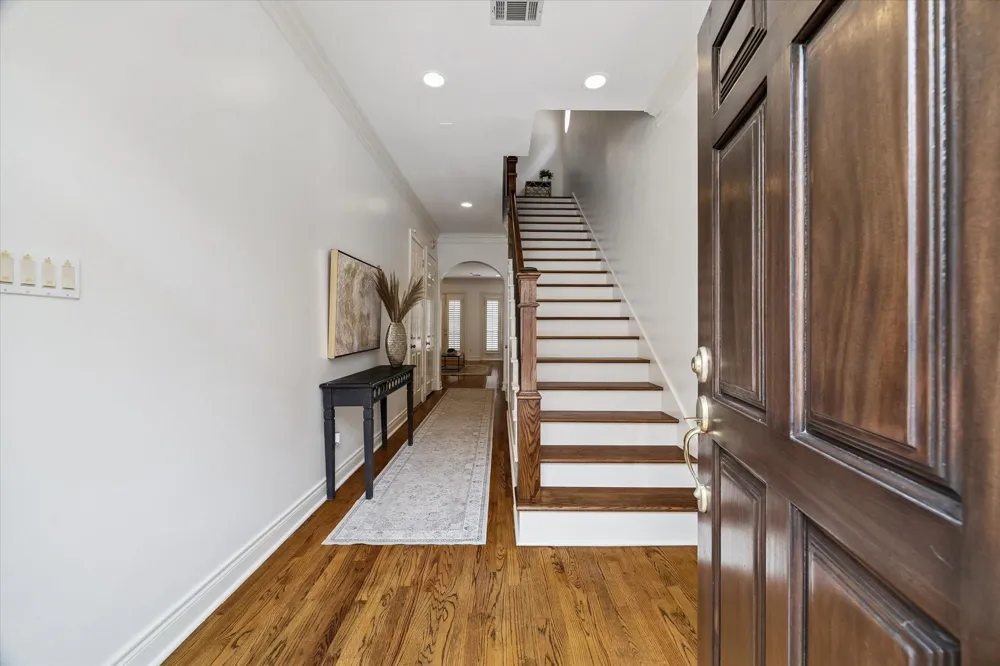 1917 Woodbury Street Houston, TX 77030