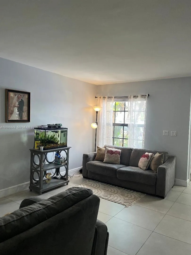 12277 SW 16th Ter #106-Y Miami, FL 33175