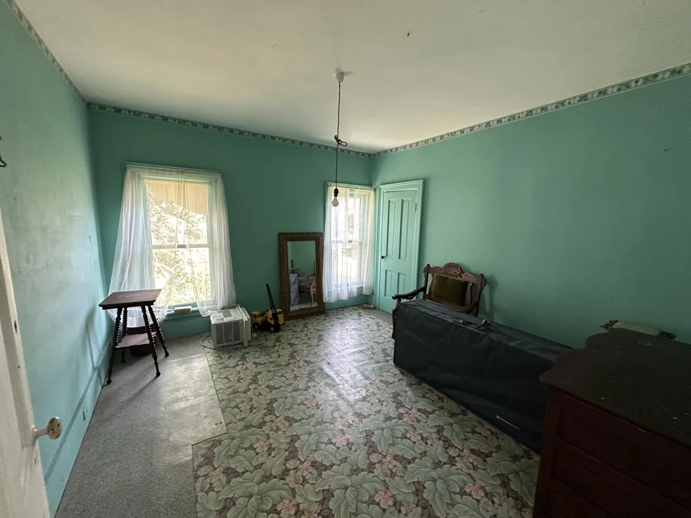 140 W Parkdale Avenue Manistee Township, MI 49660