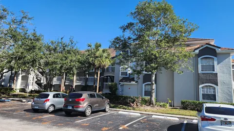 14013 FAIRWAY ISLAND DRIVE #427