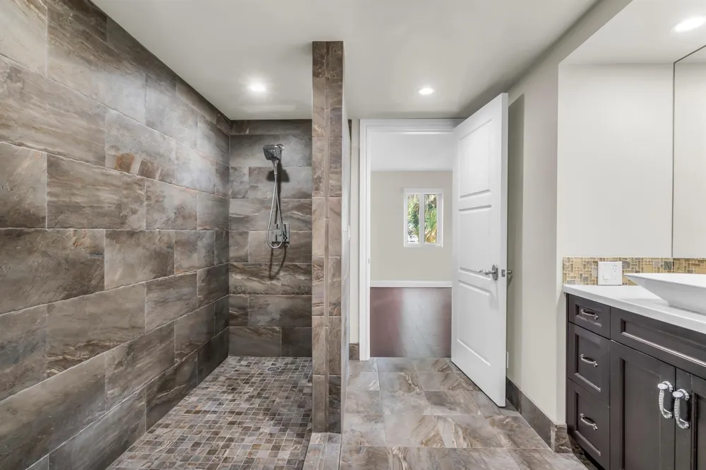 100 SE 5TH AVENUE #202 Boca Raton, FL 33432