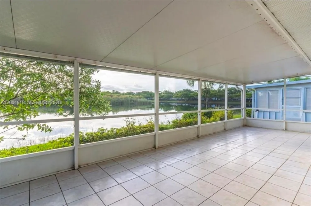 710 SE 22nd Ln Homestead, FL 33033