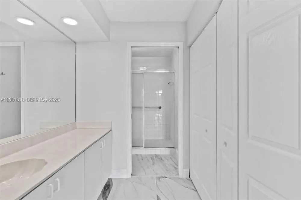710 SE 22nd Ln Homestead, FL 33033