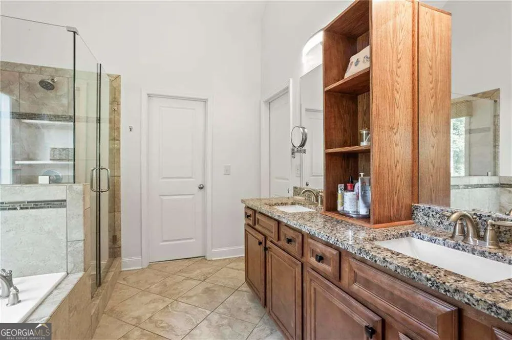 183 Lullwater LN Dallas, GA 30132