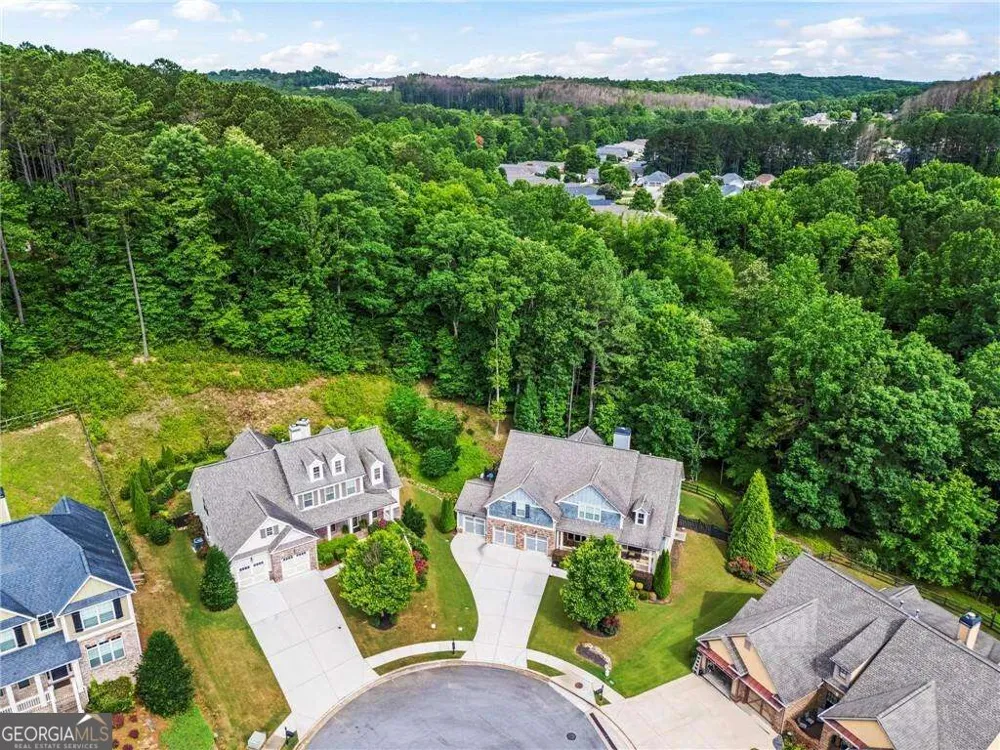 183 Lullwater LN Dallas, GA 30132