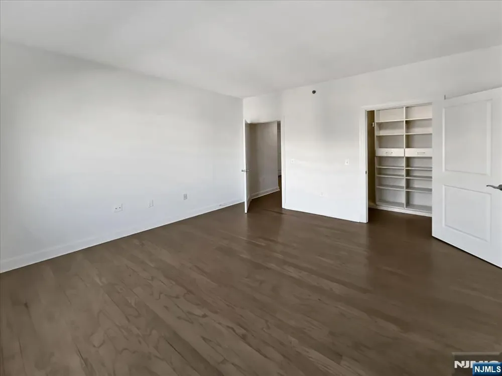 5410 City Place Edgewater, NJ 07020