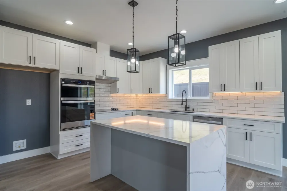 201 Bridgeview Drive Vantage, WA 98950