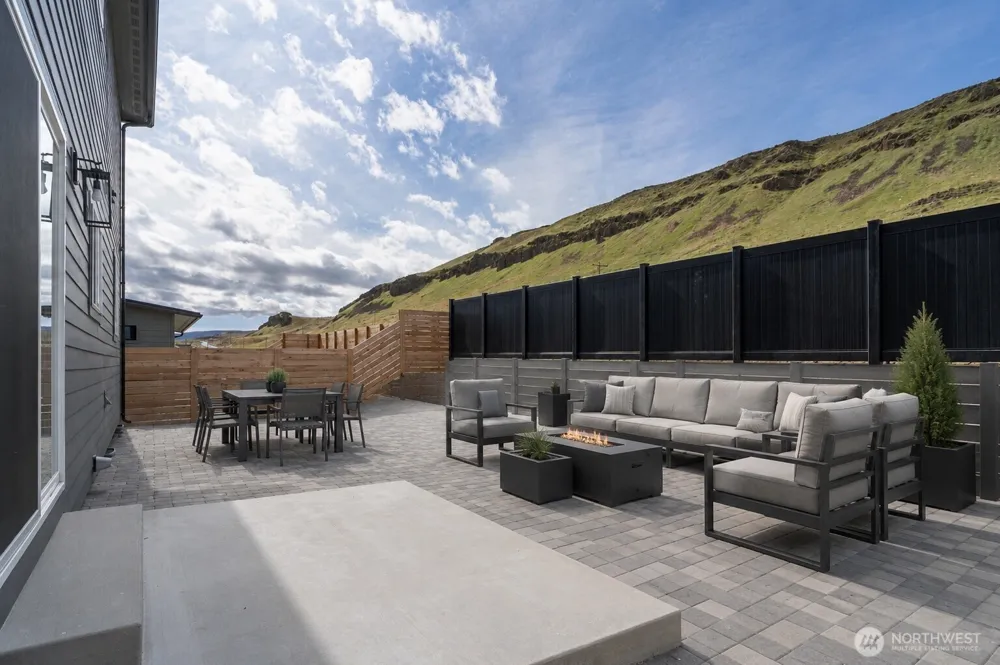 201 Bridgeview Drive Vantage, WA 98950