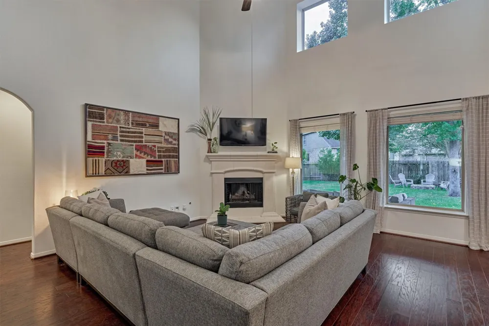 137 Jaxxon Pointe Drive Montgomery, TX 77316