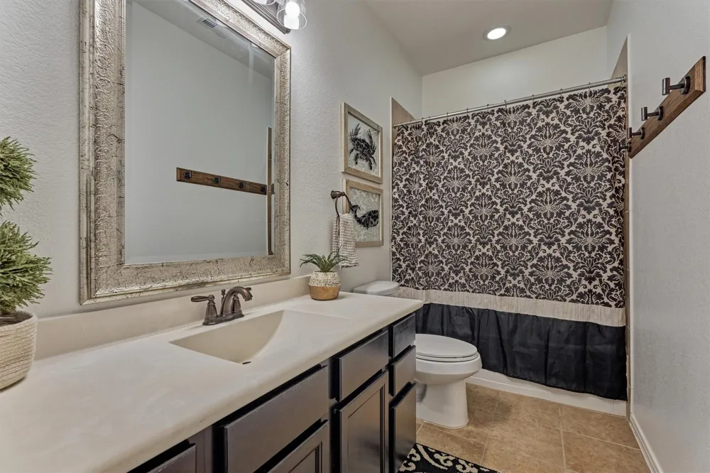 137 Jaxxon Pointe Drive Montgomery, TX 77316