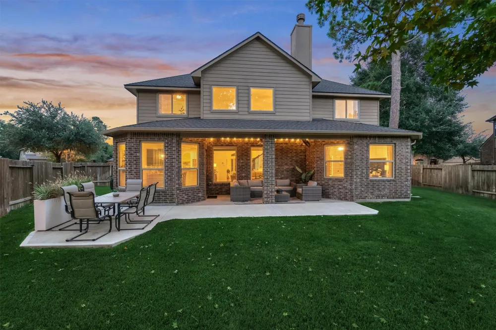 137 Jaxxon Pointe Drive Montgomery, TX 77316
