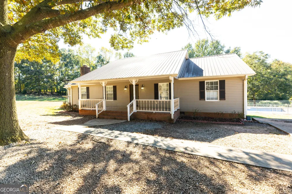 81 Peeples ST Canon, GA 30520