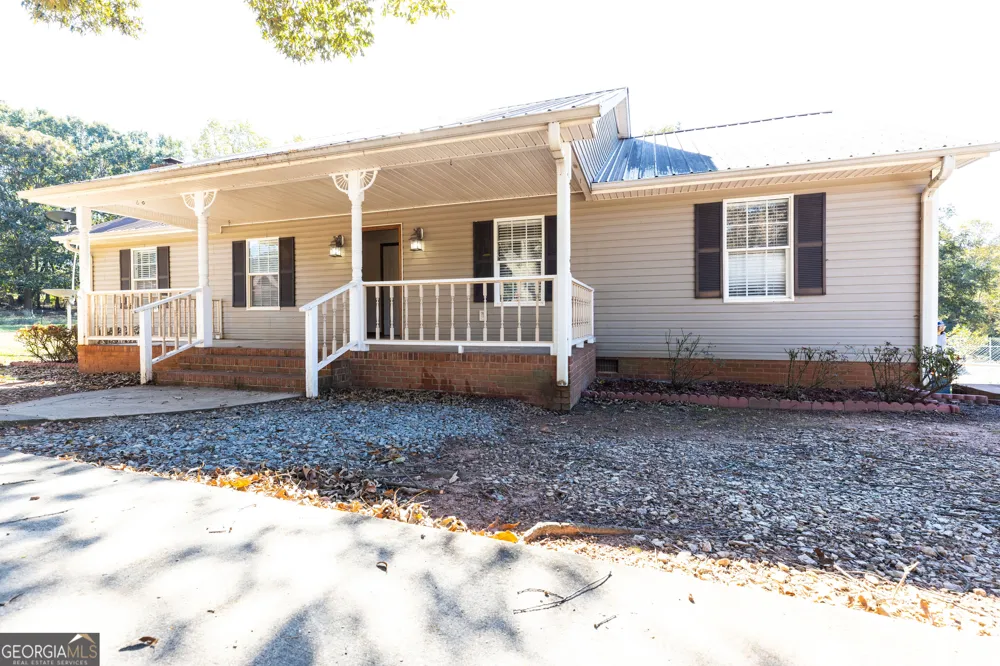 81 Peeples ST Canon, GA 30520