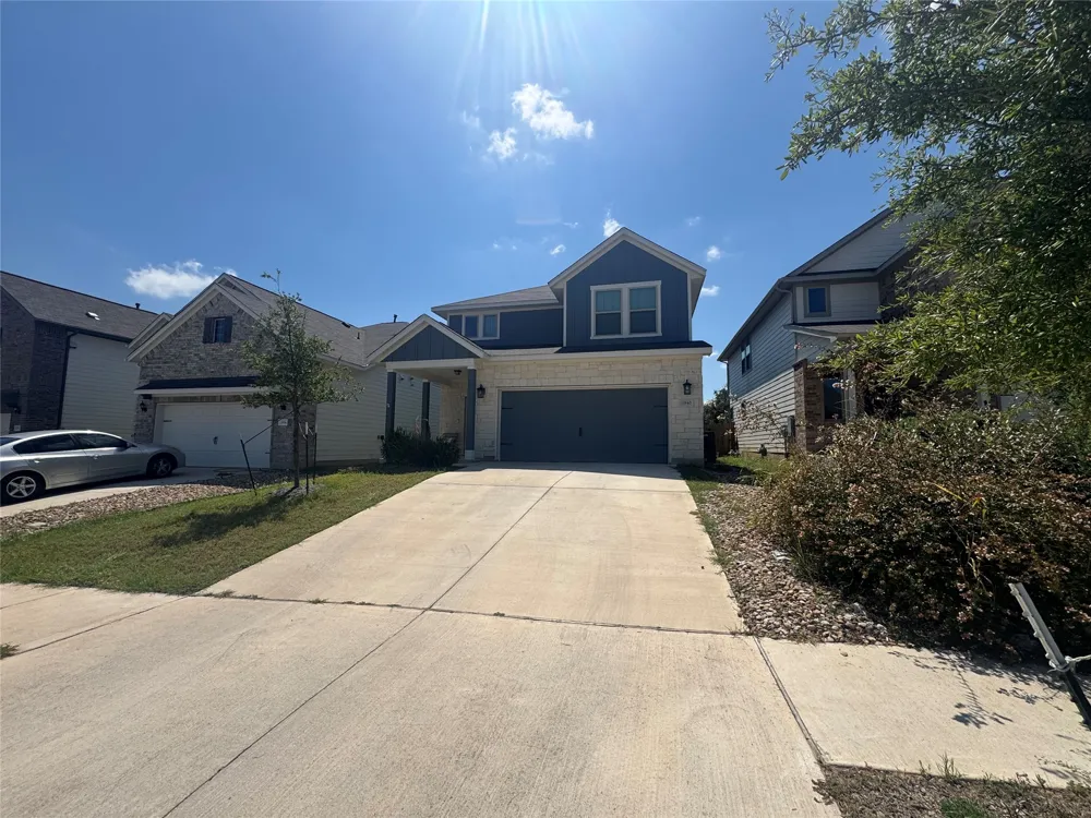 1940 Cantonata Drive Leander, TX 78641