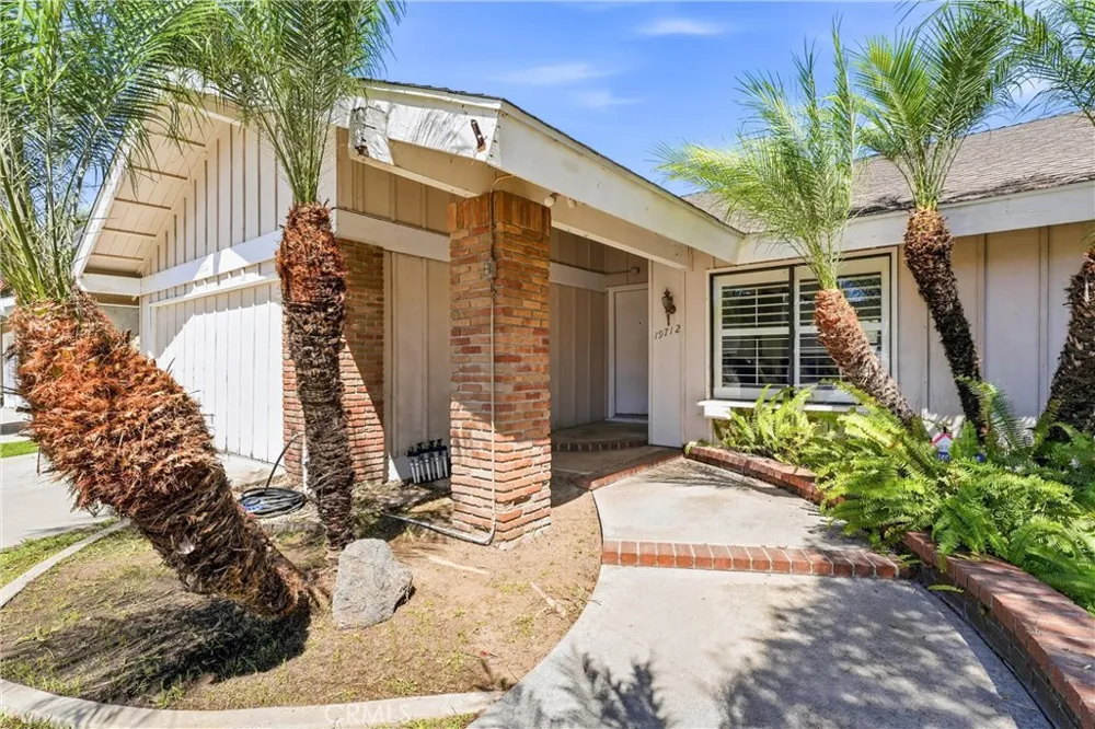 19712 Sacramento Huntington Beach, CA 92646
