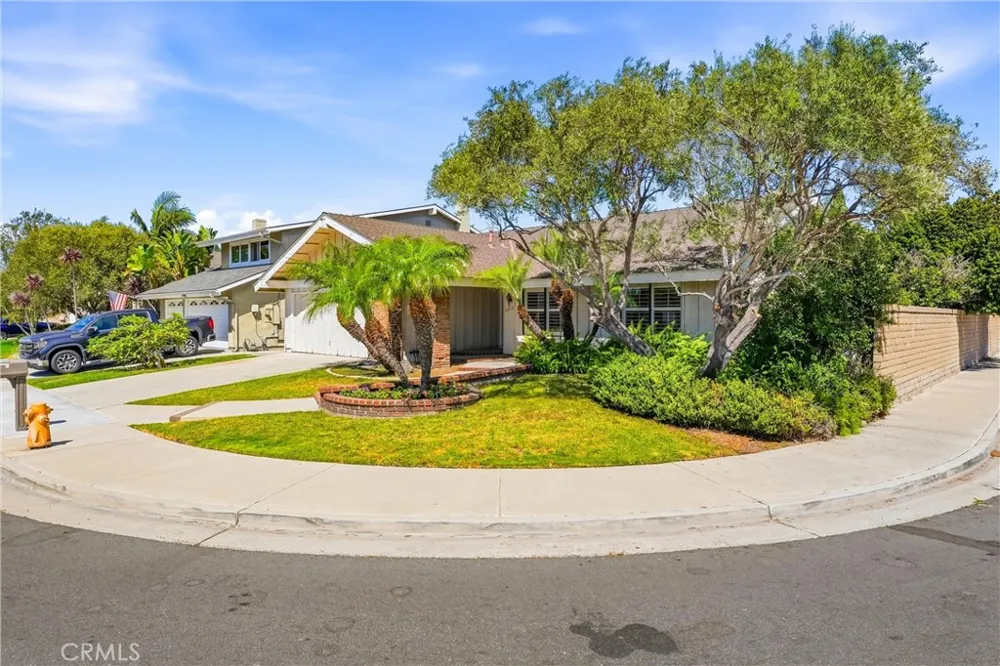 19712 Sacramento Huntington Beach, CA 92646