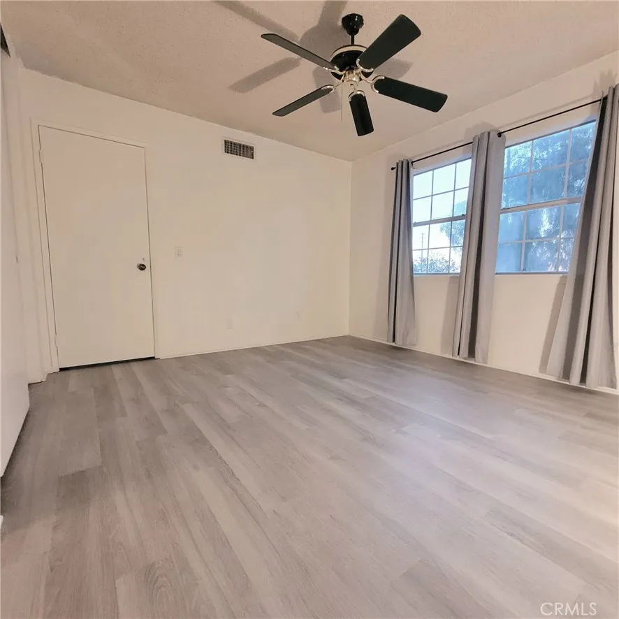979 Forest Colton, CA 92324