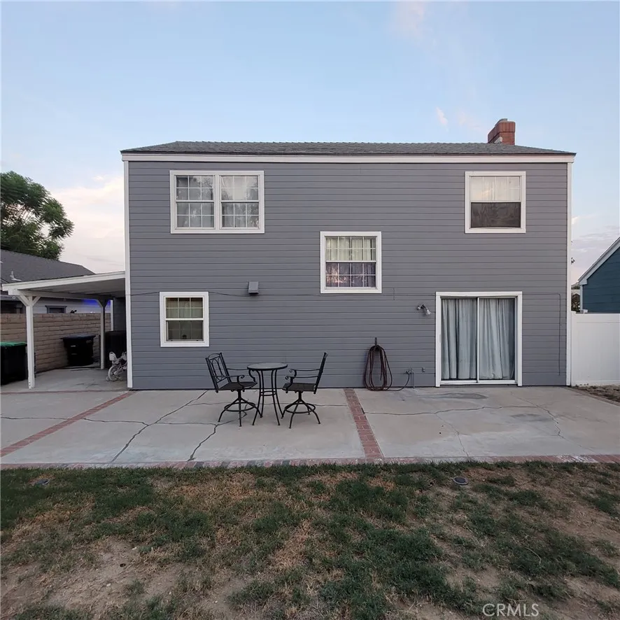979 Forest Colton, CA 92324