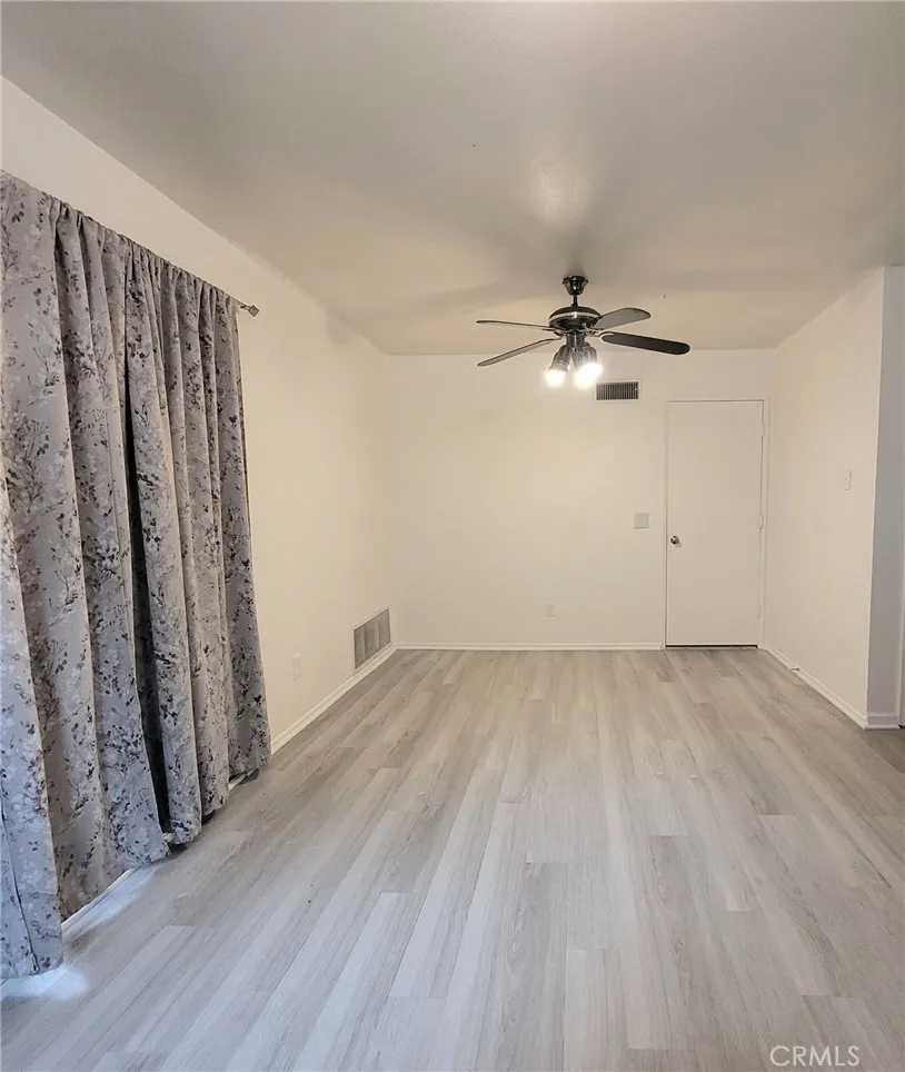 979 Forest Colton, CA 92324