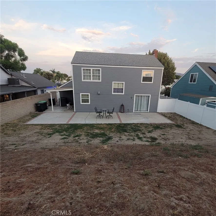 979 Forest Colton, CA 92324
