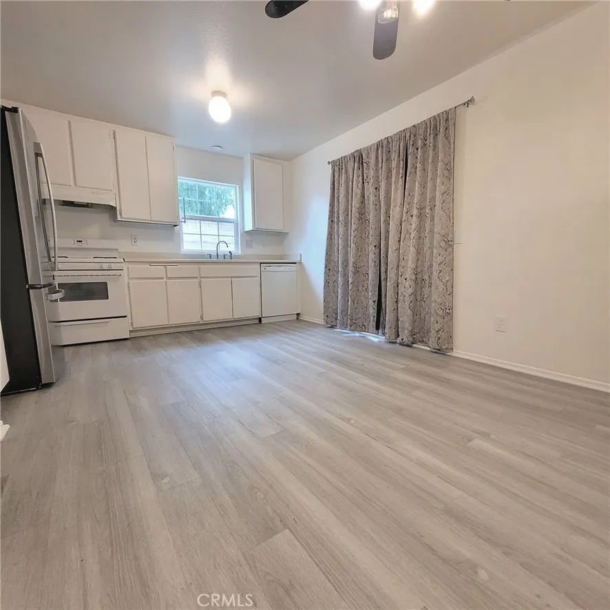 979 Forest Colton, CA 92324