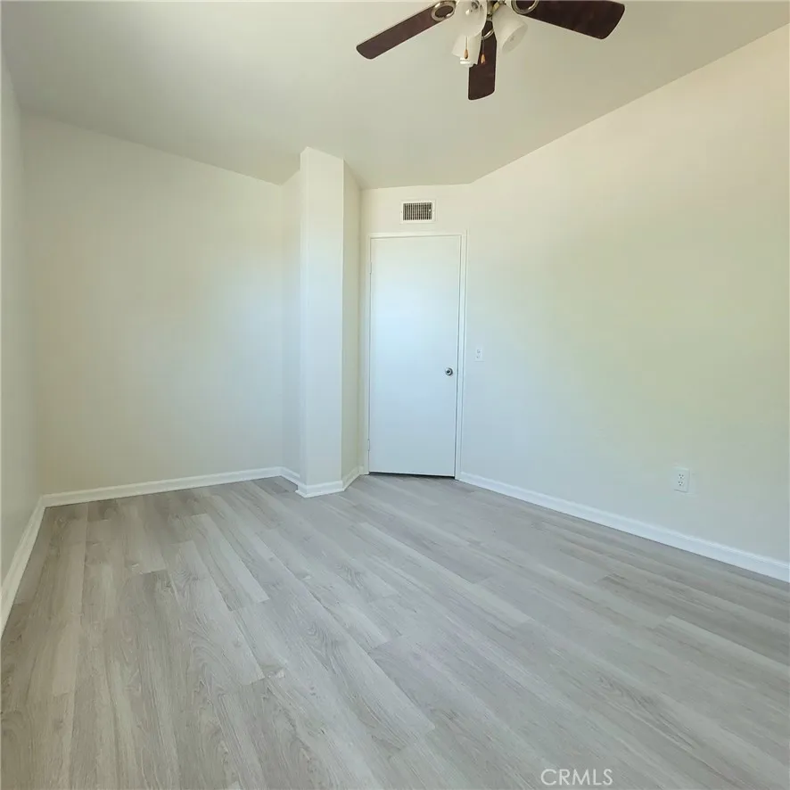979 Forest Colton, CA 92324