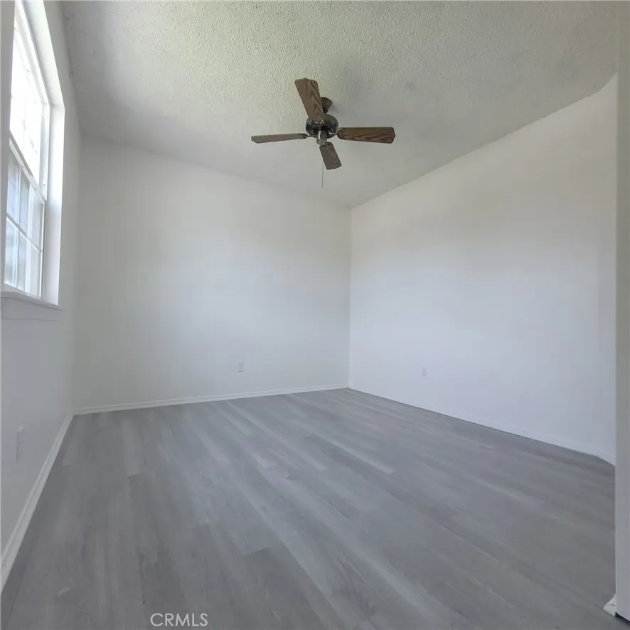 979 Forest Colton, CA 92324