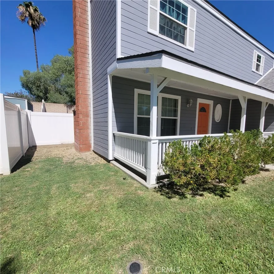 979 Forest Colton, CA 92324