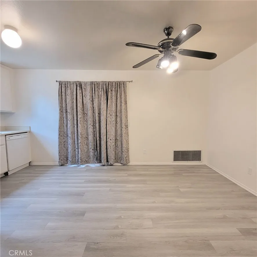 979 Forest Colton, CA 92324
