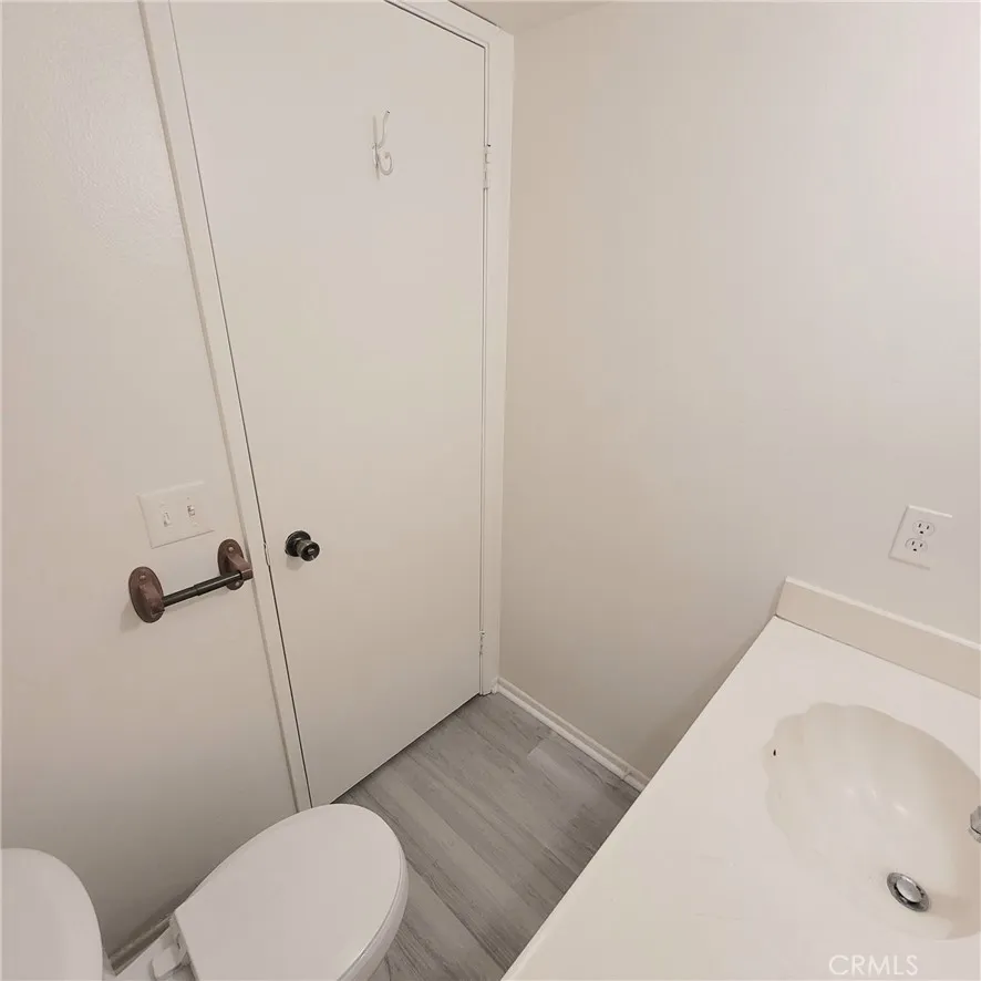 979 Forest Colton, CA 92324
