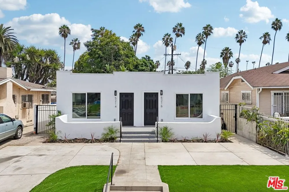 5214 Cimarron Street Los Angeles, CA 90062
