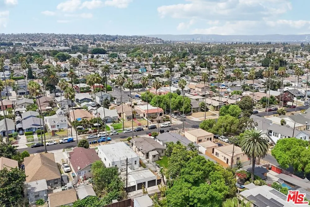 5214 Cimarron Street Los Angeles, CA 90062