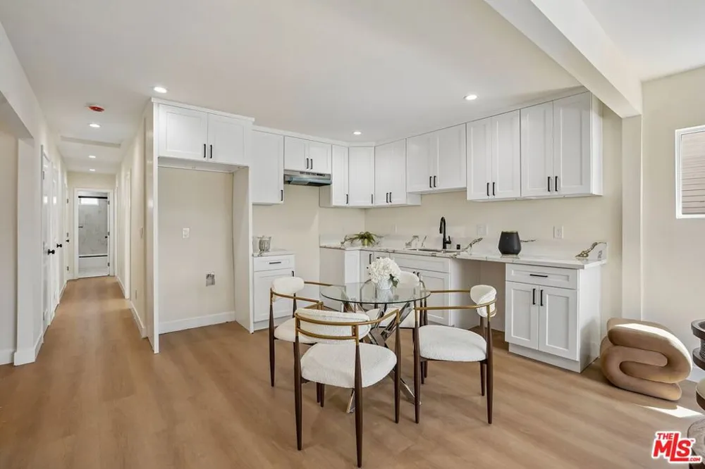 5214 Cimarron Street Los Angeles, CA 90062