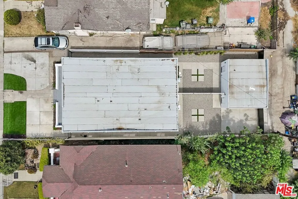 5214 Cimarron Street Los Angeles, CA 90062