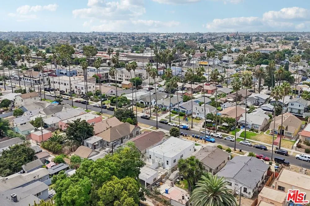 5214 Cimarron Street Los Angeles, CA 90062