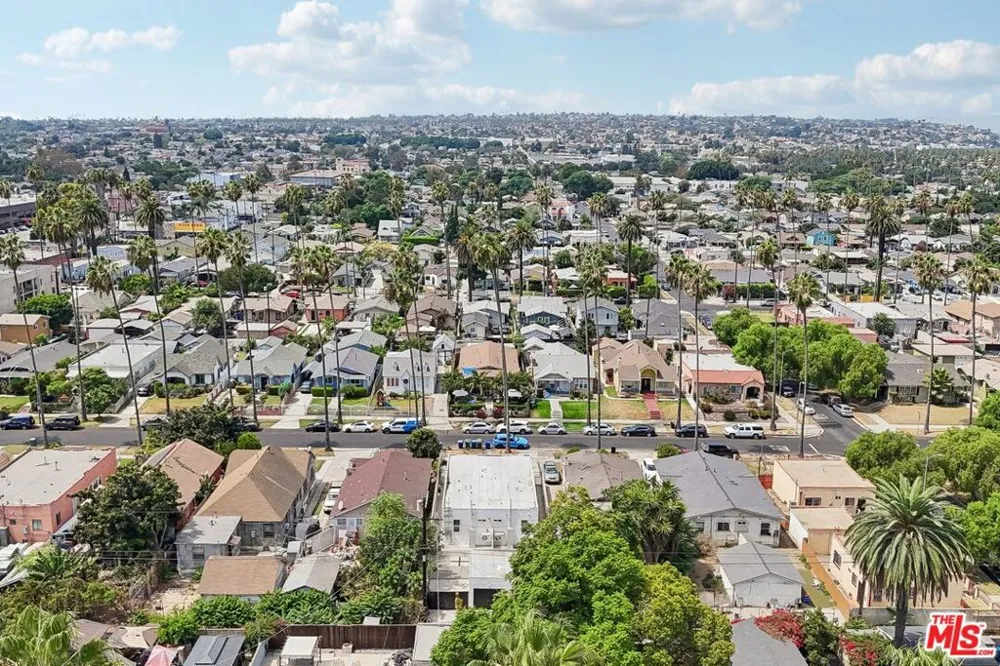 5214 Cimarron Street Los Angeles, CA 90062