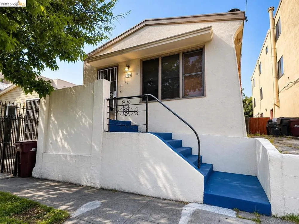 3316 Macarthur Blvd Oakland, CA 94602