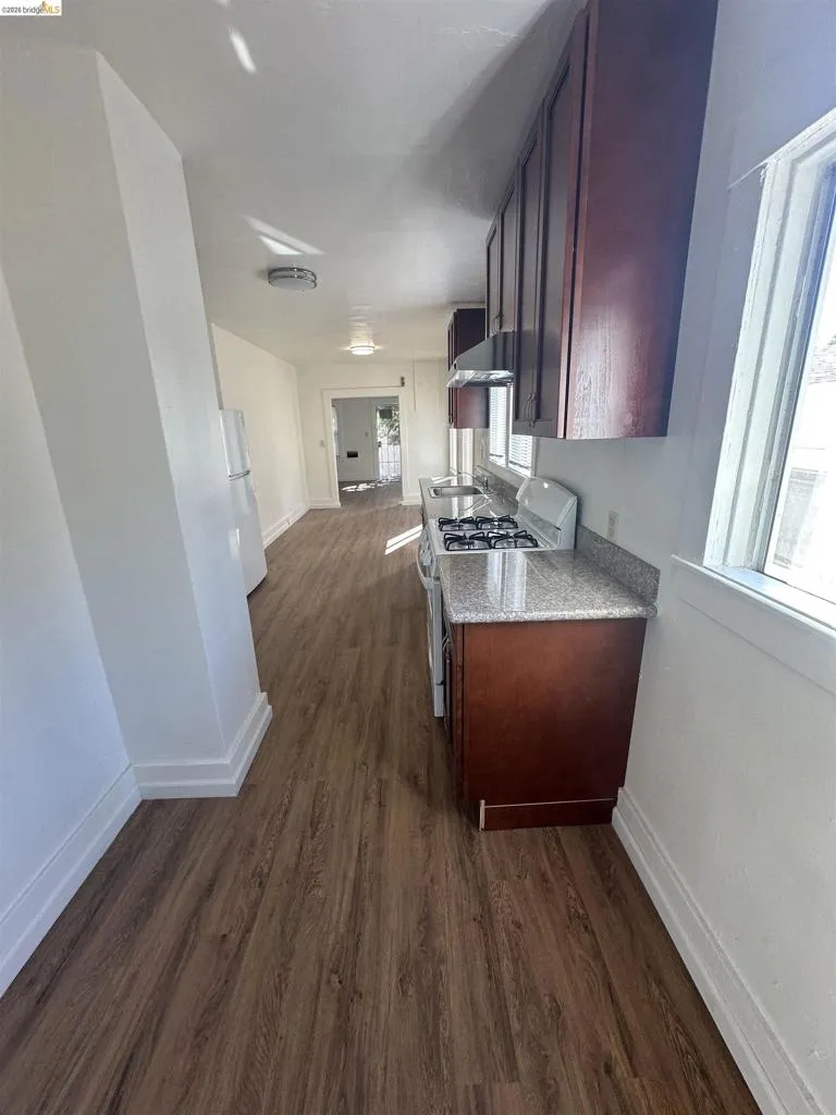 3316 Macarthur Blvd Oakland, CA 94602