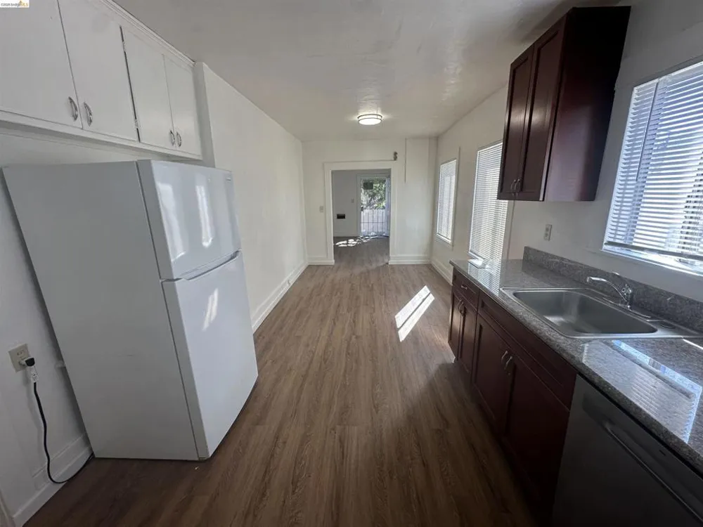 3316 Macarthur Blvd Oakland, CA 94602