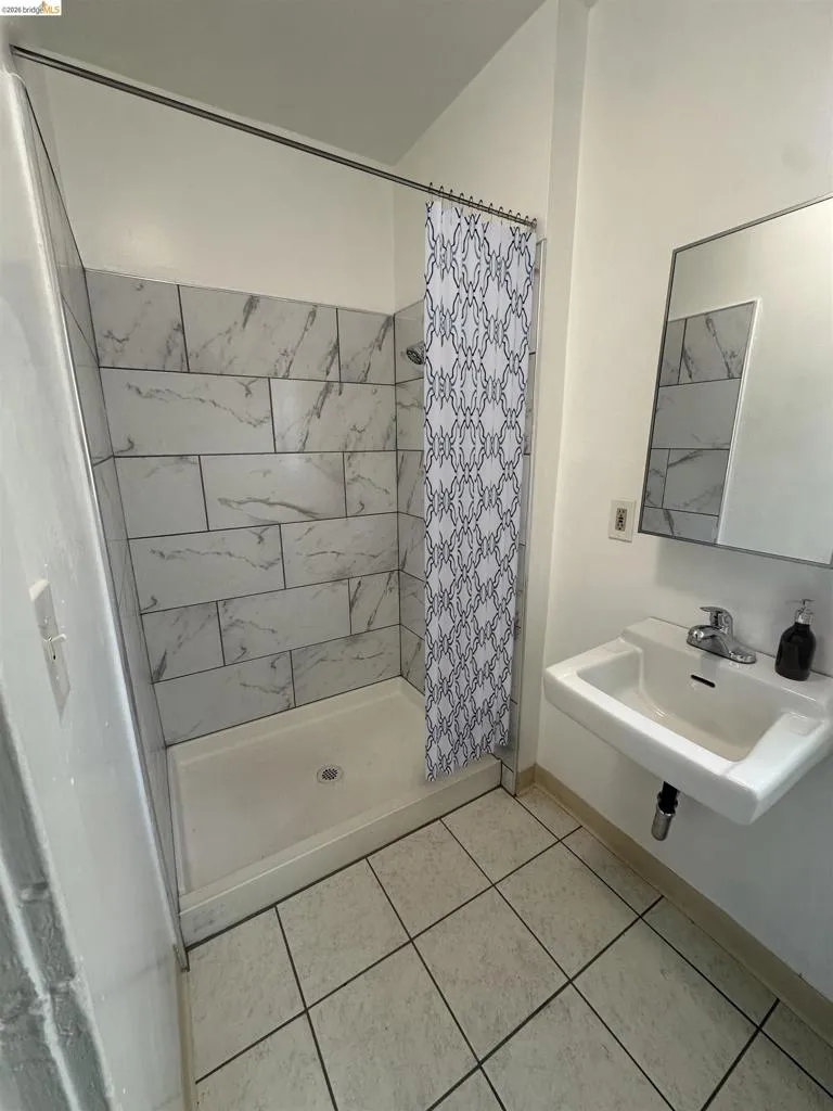 3316 Macarthur Blvd Oakland, CA 94602