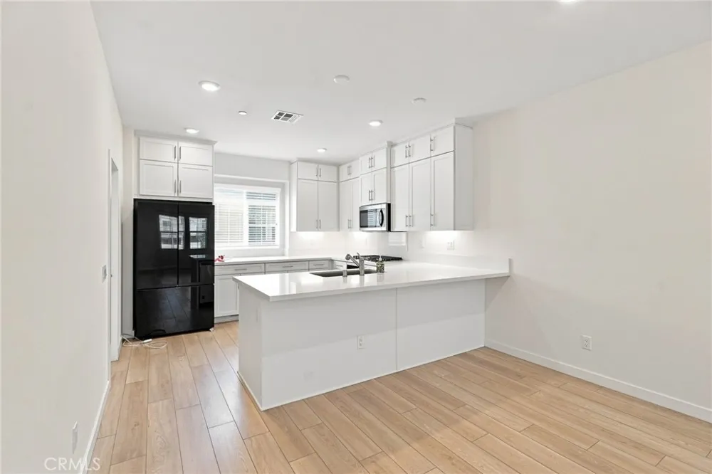 1279 Bonnet Way Torrance, CA 90502