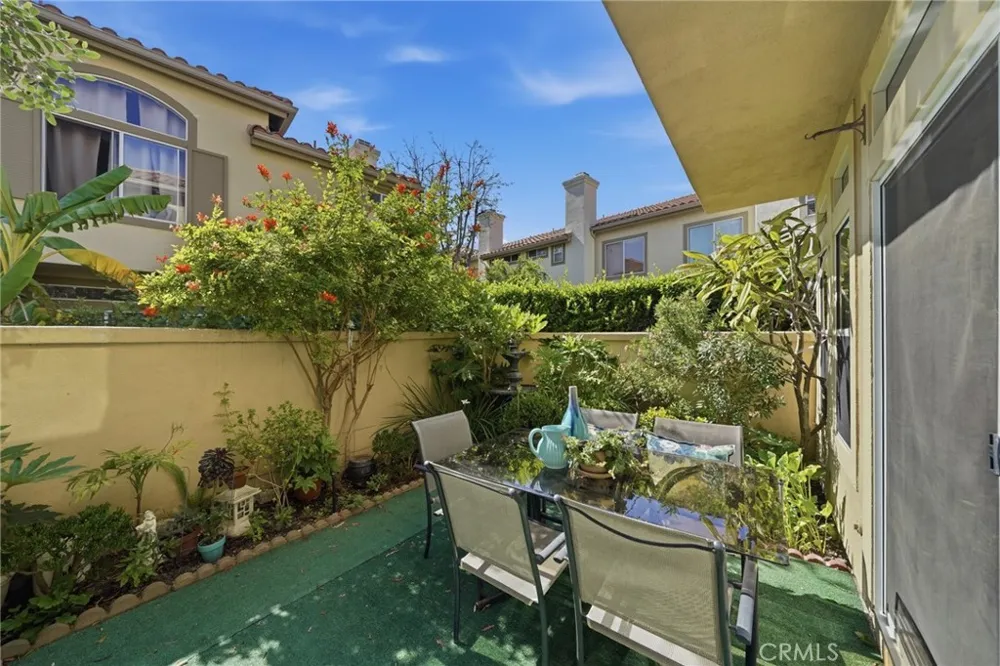 47 Via Madera Rancho Santa Margarita, CA 92688