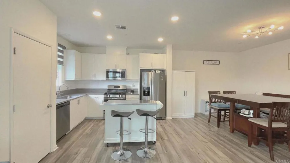 5495 Seacliff Place San Diego, CA 92154