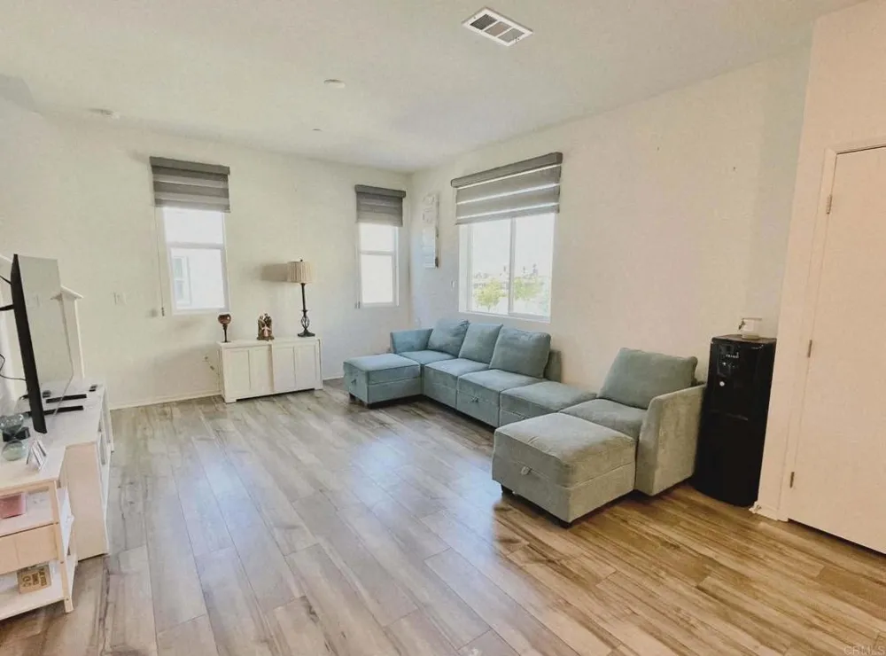 5495 Seacliff Place San Diego, CA 92154