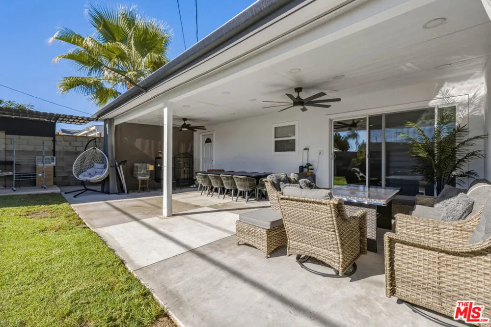 9137 Bartee Avenue Arleta, CA 91331