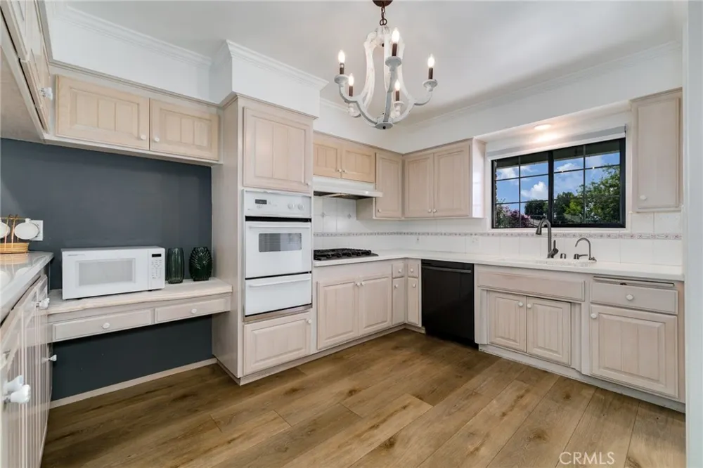 717 E Laurel Avenue Glendora, CA 91741
