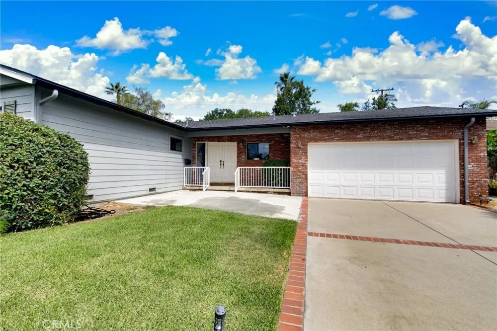 717 E Laurel Avenue Glendora, CA 91741