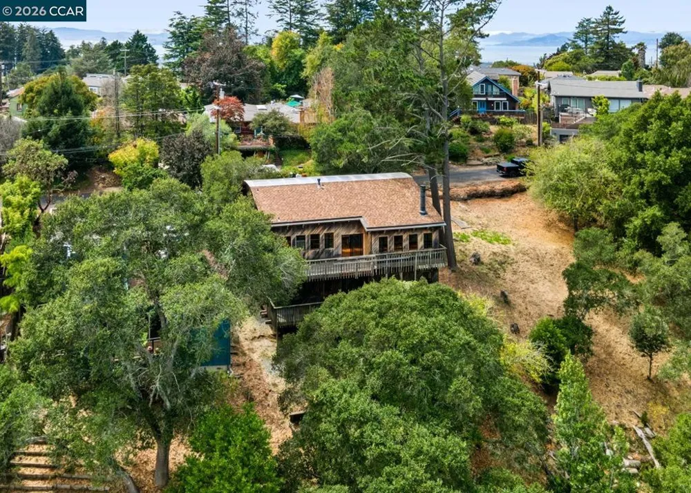 281 Los Altos Dr Kensington, CA 94708